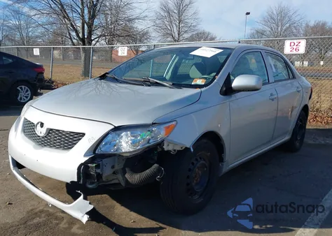 2010 Toyota Corolla Le z USA, uszkodzony, nr VIN 2T1BU4EE2AC529126